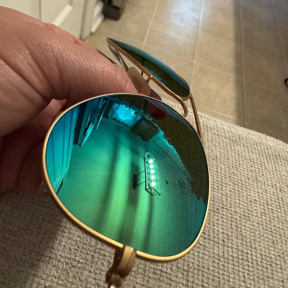 Rayban Mirrored Aviator Sunglasses - Picture 7 of 8